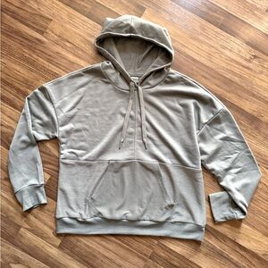 Harmony Balance Yoga Hoodie NWOT Size M Olive Green